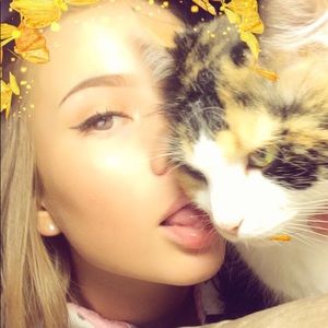 Meet your Posher, Serena